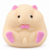 Cool Mix Hörcsög squishy stresszlevezető játék bézs színben, rózsaszín fülekkel és tappancsokkal, fehér háttéren