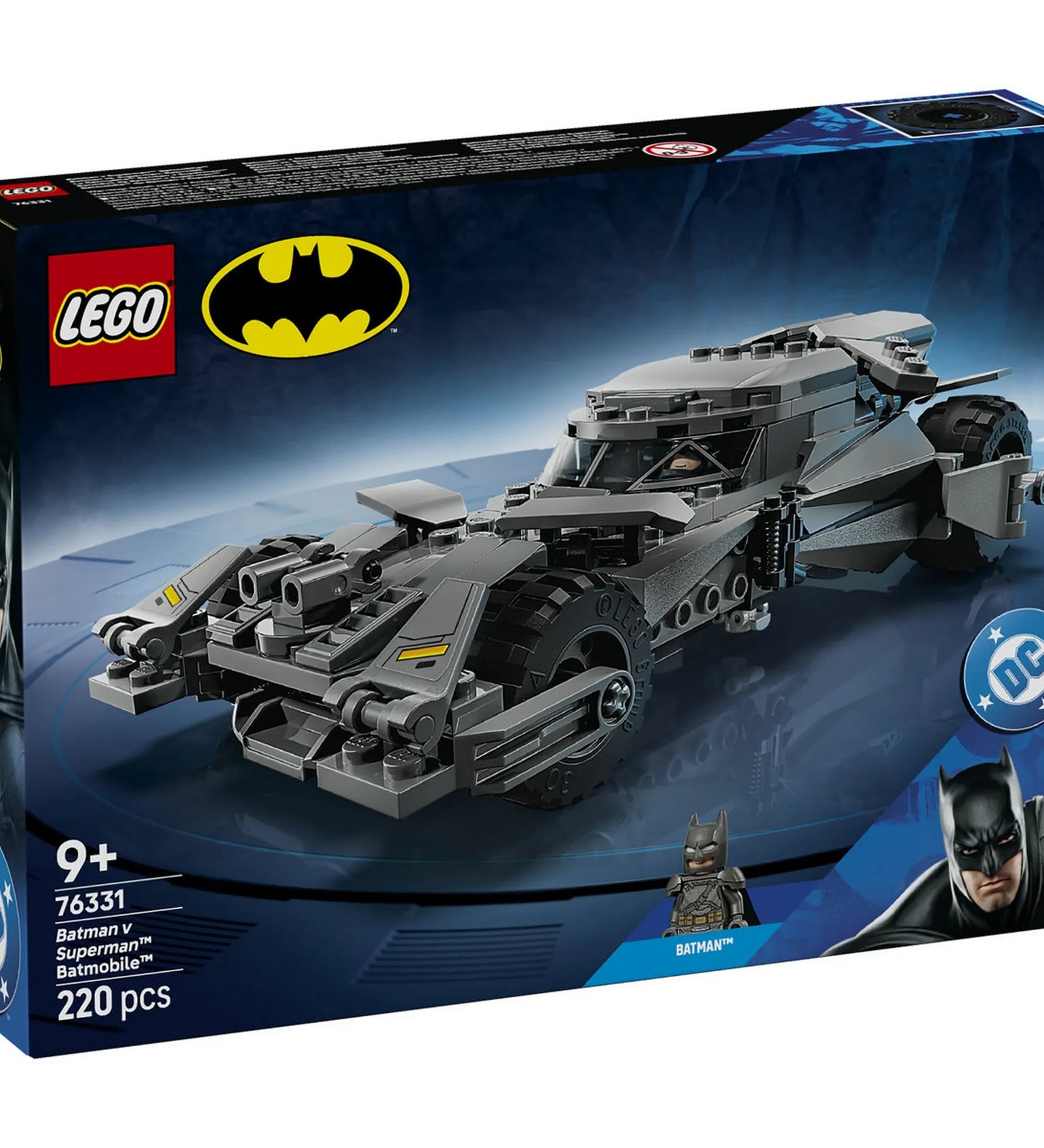 LEGO Batman Superman ellen Batmobile 76331 dobozkép, DC Batman építőkészlet 220 elemmel és Batman minifigurával.