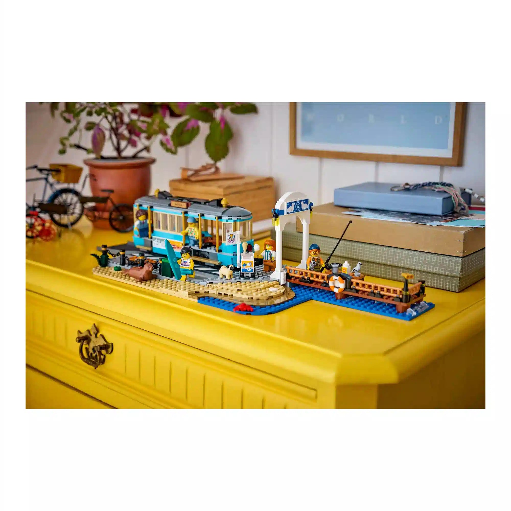 LEGO City 60506 Klasszikus tengerparti villamos megépített készlet stranddal, mólóval és állatfigurákkal