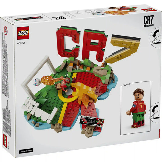 LEGO Cristiano Ronaldo készlet doboz hátoldal, teljes modell, CR7 betűk és minifigura részletek