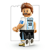 LEGO Lionel Messi minifigura részletesen, argentin mezben, kapitányi karszalaggal és 10-es számmal