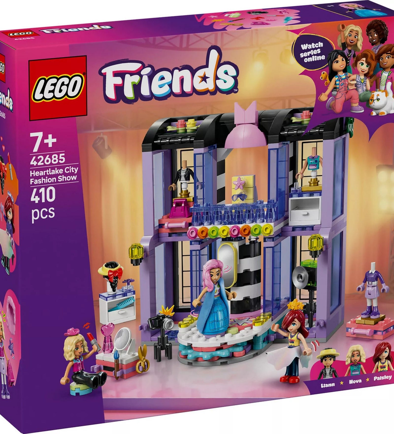 LEGO Friends Heartlake City divatbemutató (42685) készlet dobozának eleje, kifutóval, forgatható platformmal, 3 minibabafigurával és divatos kiegészítőkkel.