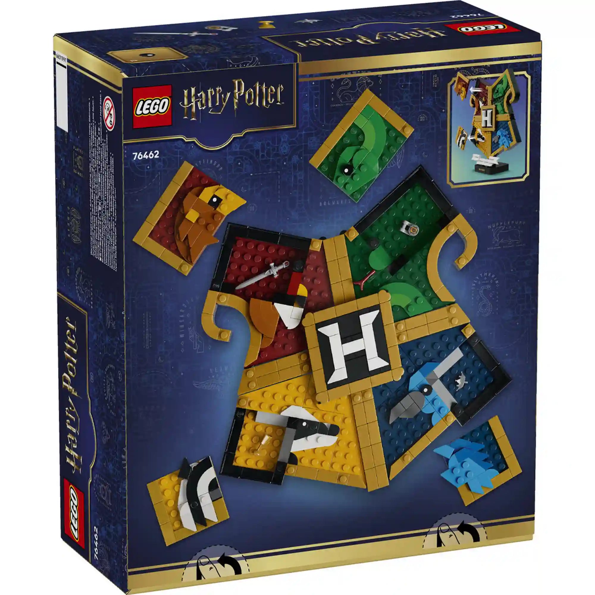 LEGO Harry Potter: A Roxfort címere 76462, 545 darabos készlet hátoldali dobozképe, amely bemutatja a levehető házrészeket és a rejtett részleteket tartalmazó címermodellt.