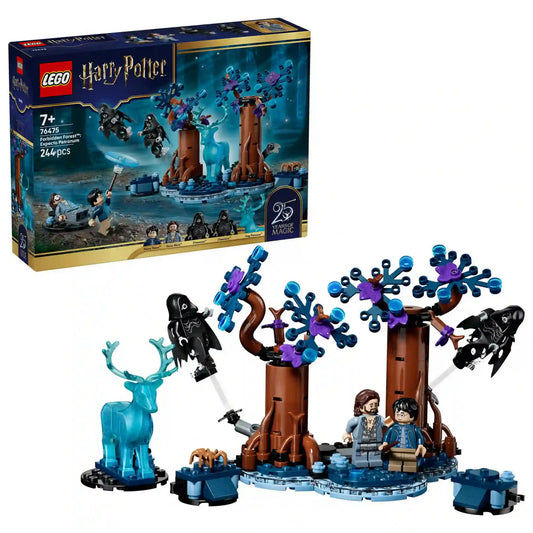 LEGO Harry Potter™ A Tiltott Rengeteg: Expecto Patronum (76475) készlet doboza és a megépített jelenet Harry Potterrel, Sirius Blackkel, dementorokkal és a szarvas patrónussal.