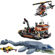 Termék tartalma: LEGO Jurassic World készlet mozgatható Mosasaurus figurával, kutatóhajóval, helikopterrel, víz alatti drónnal és három minifigurával.