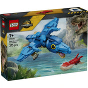 Doboz eleje: LEGO Jurassic World Bébi pteranodon (77977) készlet doboza kék bébi pteranodon figurával és piros tintahallal.