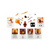 Kai LEGO minifigura felszerelései és képességkártyái a társasjátékból.