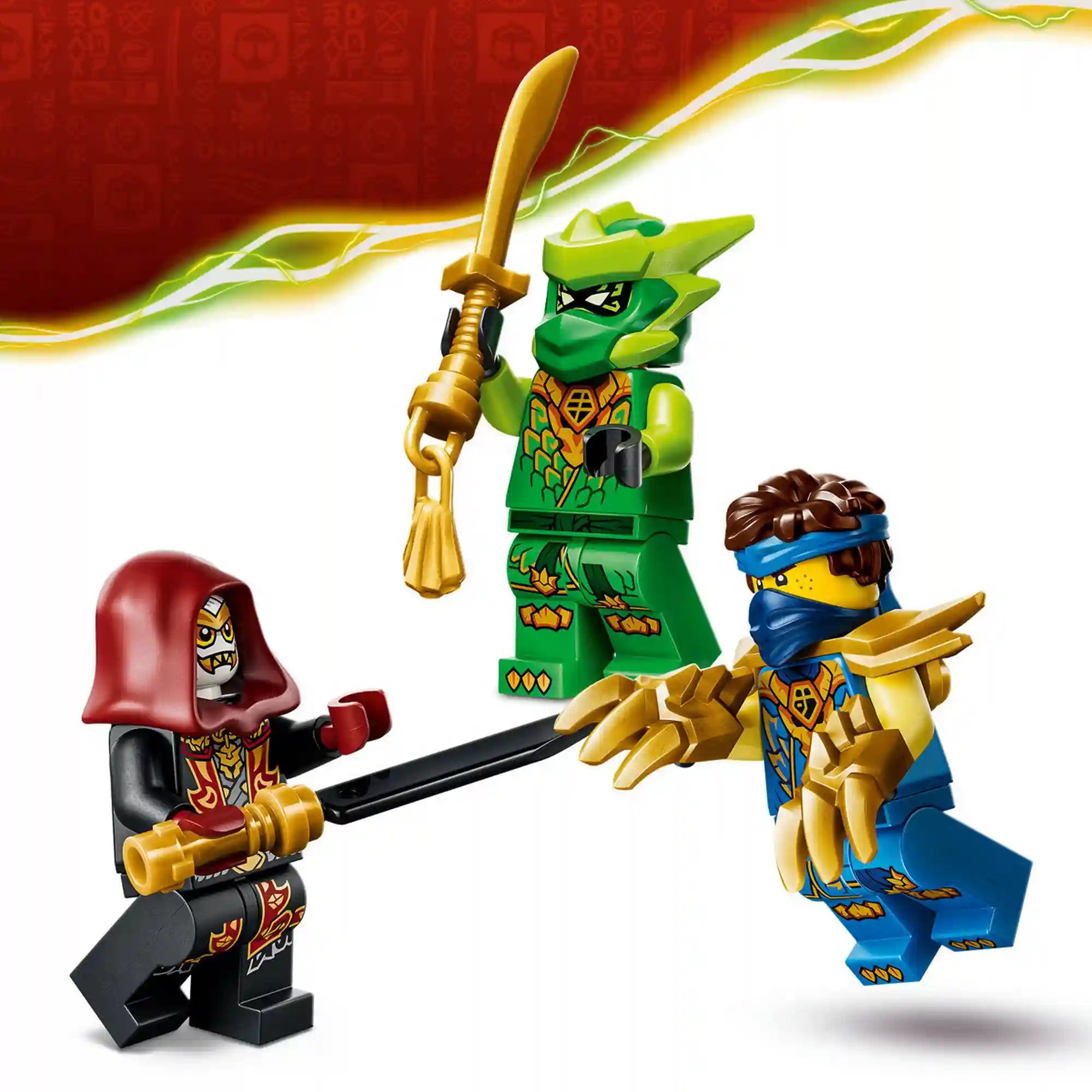 LEGO NINJAGO 71862 készlet minifigurái: Lloyd arany karddal, Jay karmokkal és a gonosz Lojalista két fekete karddal.