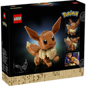 LEGO Pokémon Eevee (72151) doboz hátoldala, különböző pózokban bemutatott Eevee figura, mozgatható részek és méretinformációk