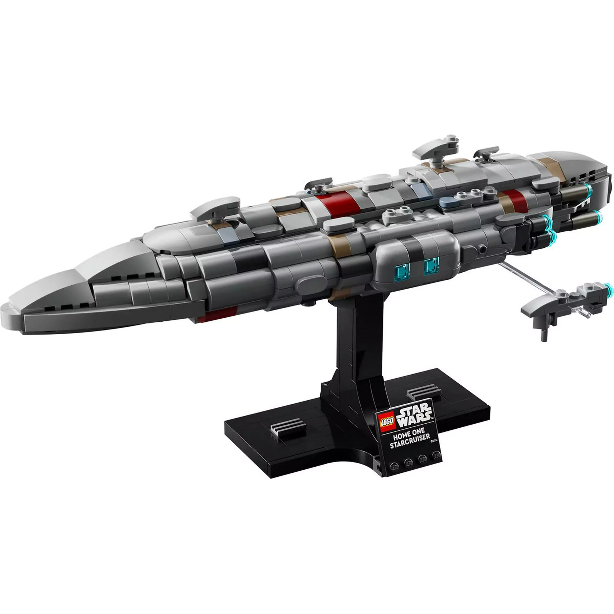 A LEGO Star Wars Home One-típusú csillagcirkáló teljes, megépített modellje egy elegáns talapzaton kiállítva, lézerágyúkkal és ikonikus dizájnnal.