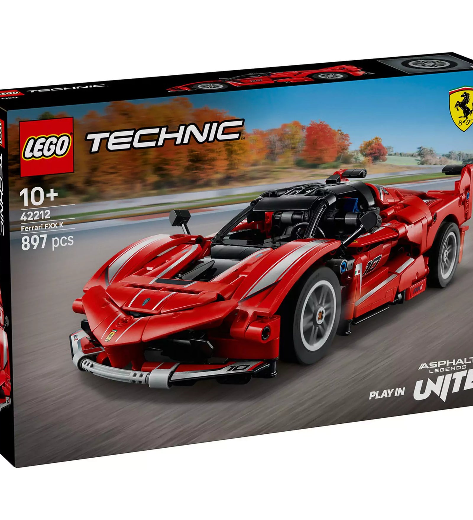 LEGO Technic Ferrari FXX K (42212) dobozkép elölről – A piros Ferrari versenyautó modellje száguldó háttérrel, 897 elemmel, 10 éves kortól.