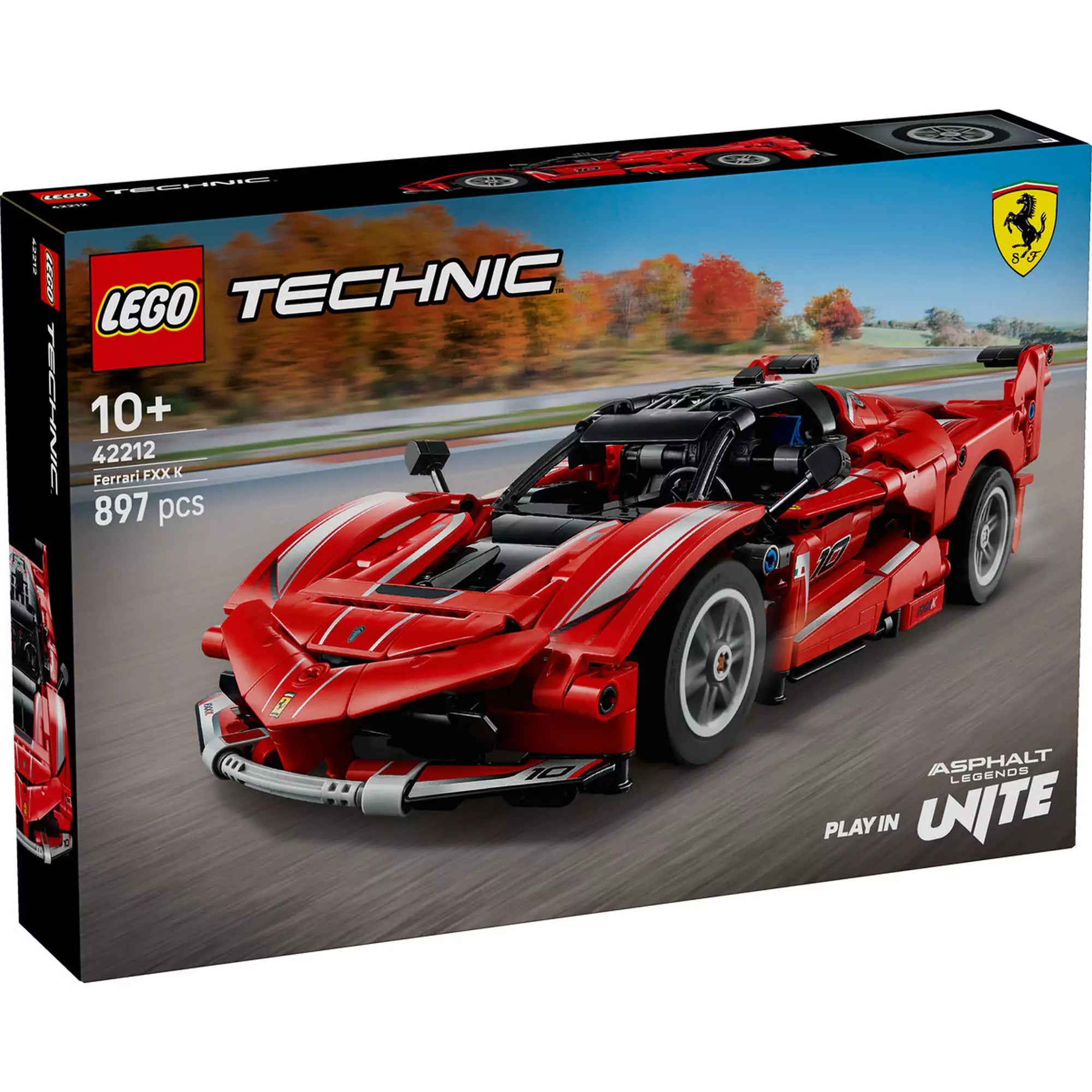LEGO Technic Ferrari FXX K (42212) dobozkép elölről – A piros Ferrari versenyautó modellje száguldó háttérrel, 897 elemmel, 10 éves kortól.