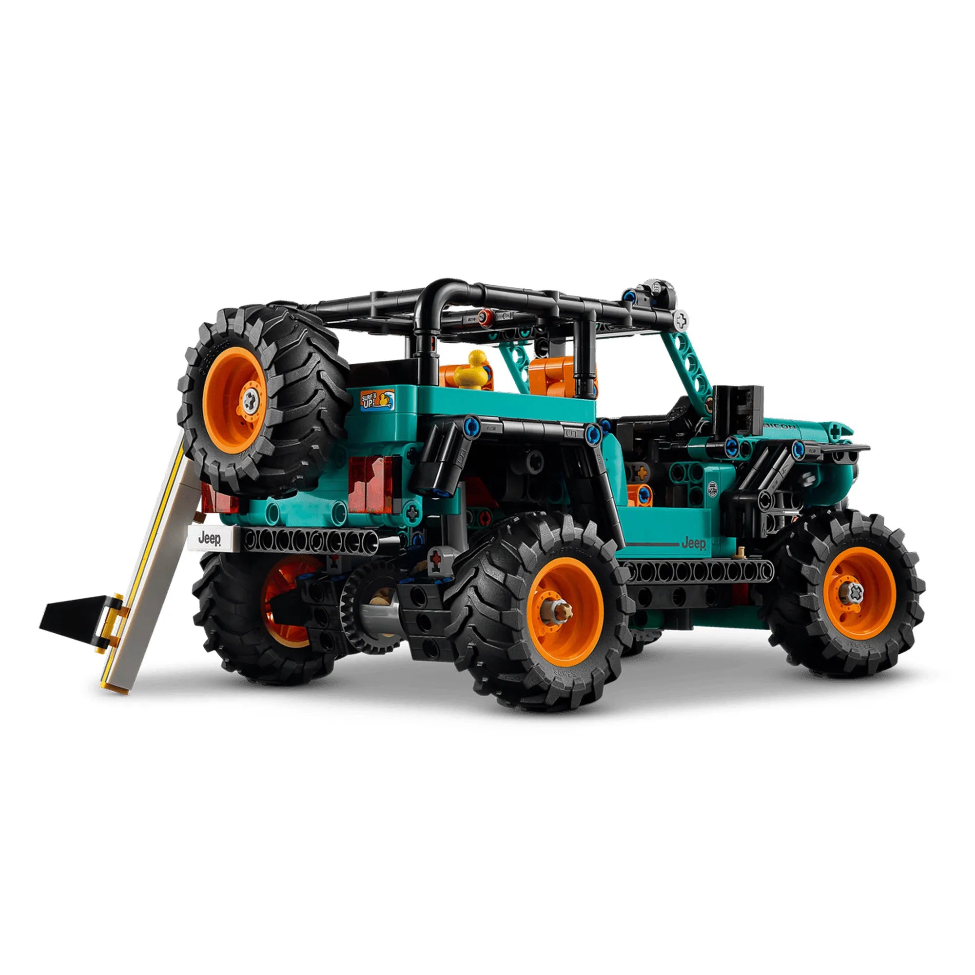 LEGO Technic: Jeep Wrangler Rubicon SUV 42227, 723 darabos terepjáró modell hátulnézetből, pótkerékkel, lehajtható rámpával, nagy terepgumikkal és narancssárga felnikkel.