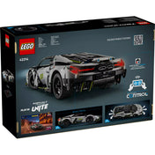 LEGO Technic Lamborghini Revuelto (42214) dobozkép hátulról – A készlet hátoldala, részletes járműmodell, a CONTROL+ funkciók és méretek kiemelve.