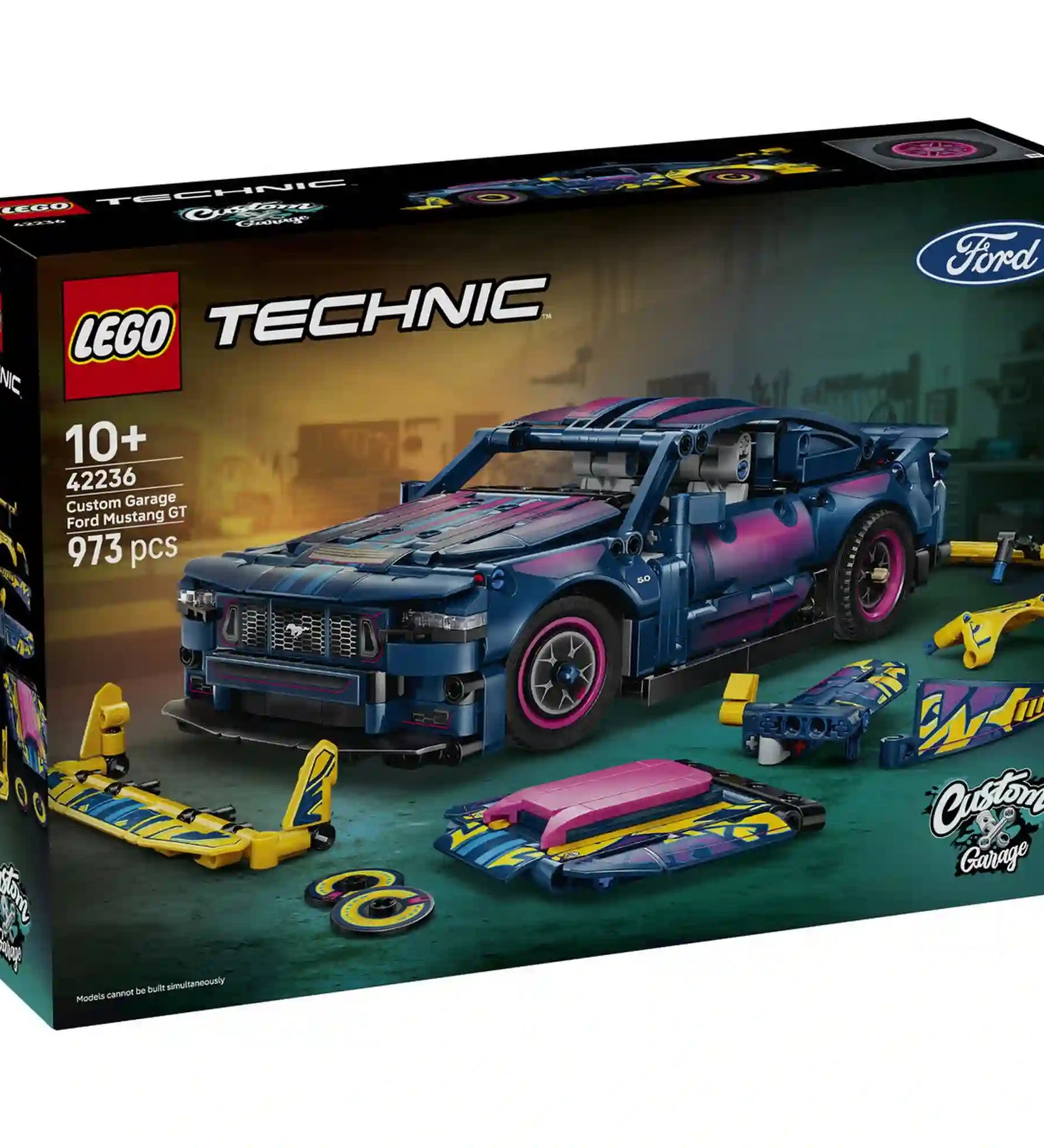 LEGO Technic Ford Mustang GT 42236 építőkészlet doboza a testreszabható sportautóval és cserélhető karosszériaelemekkel.