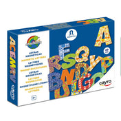 Mágneses betűk, 60 darabos, Cayro – termékdoboz elölnézete rajta szétszórva betűkkel.