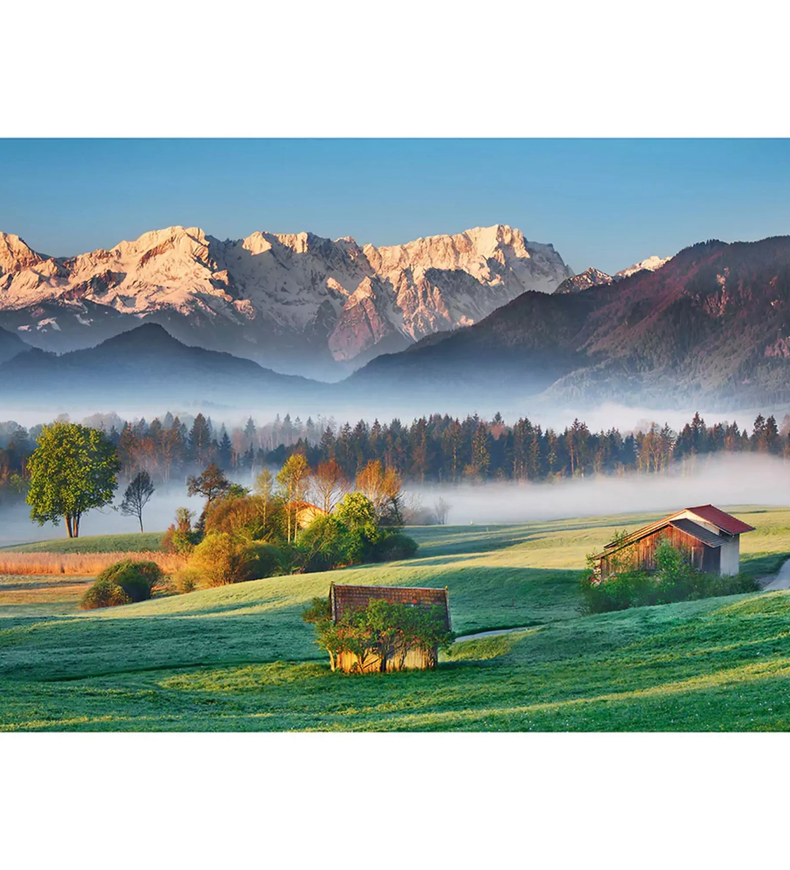 A Puzzle Schmidt Festői táj, Garmisch Partenkirchen kirakott képe – párás mezők, erdők és lenyűgöző bajor hegyvidék napfényben.