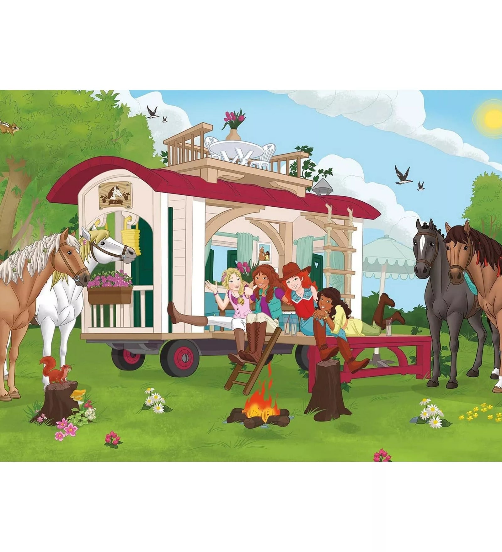 Schleich Horse Club kirakott puzzle képe, lovas lányok lakókocsi előtt tábortűznél, több lóval zöld mezőn, színes illusztráció.