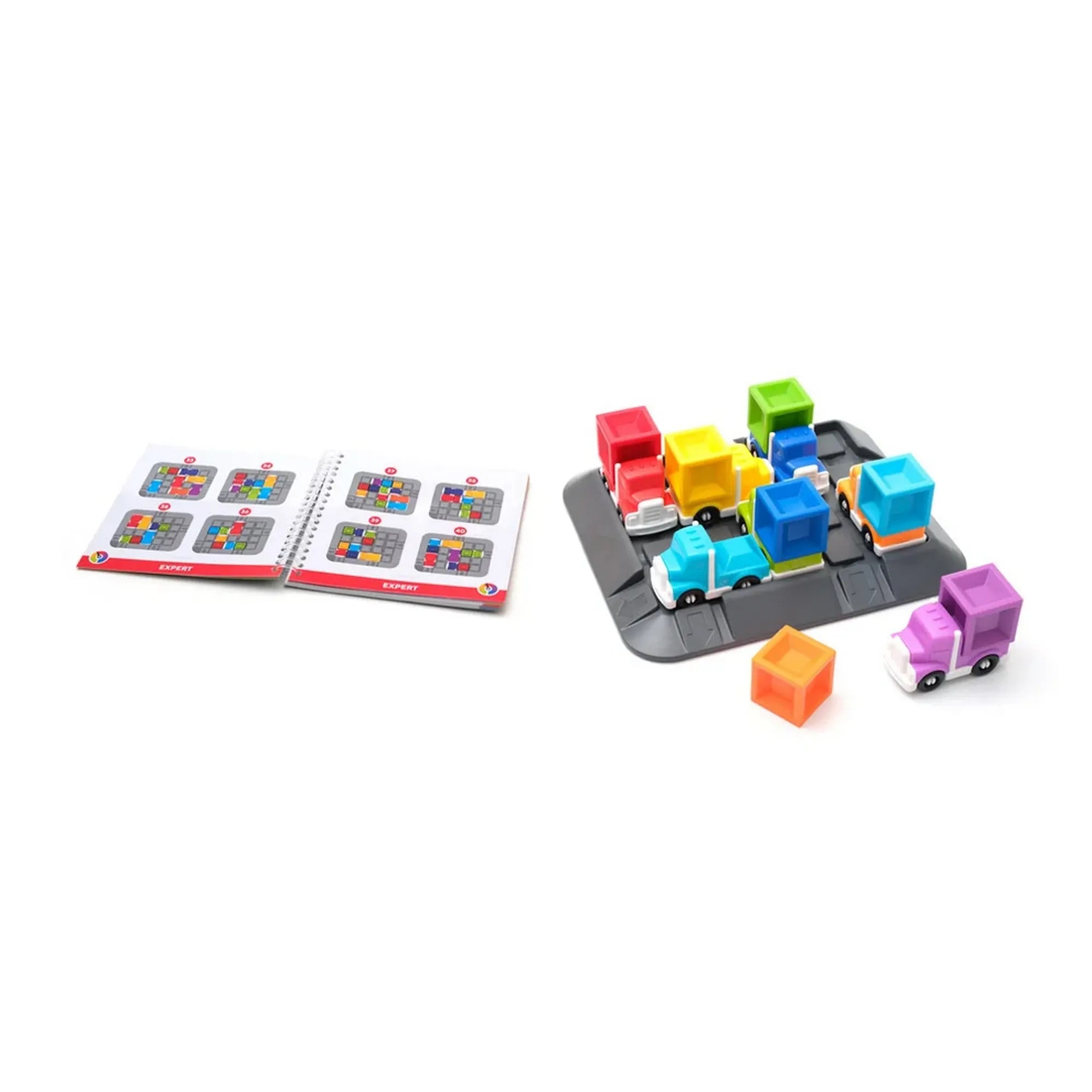 Smart Games Express Courier nyitott feladványfüzet színes logikai feladatokkal, teherautókkal és rakománykockákkal.