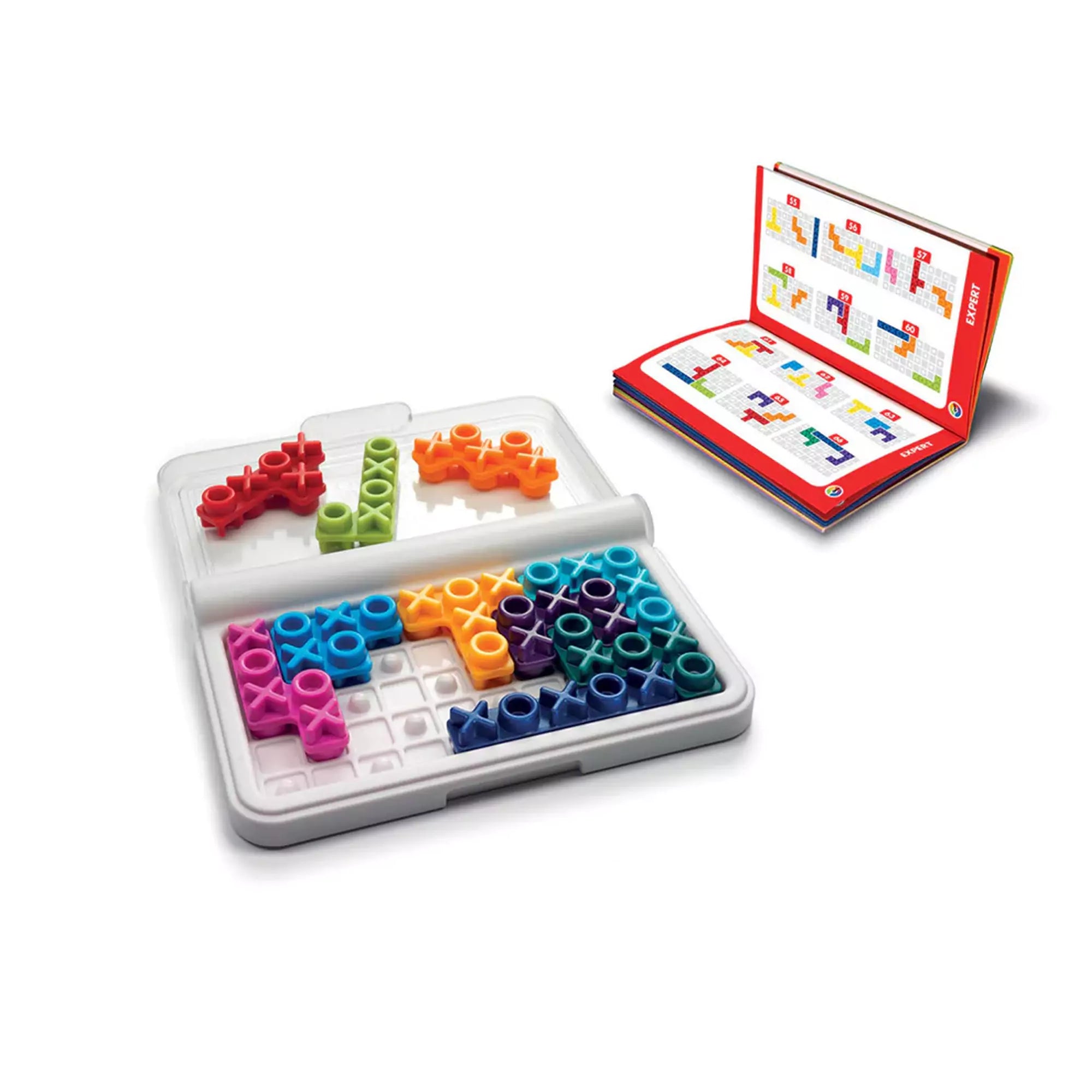 Smart Games IQ XOXO logikai játék nyitott játéktáblával és kihívásfüzettel, színes X és O elemekkel.