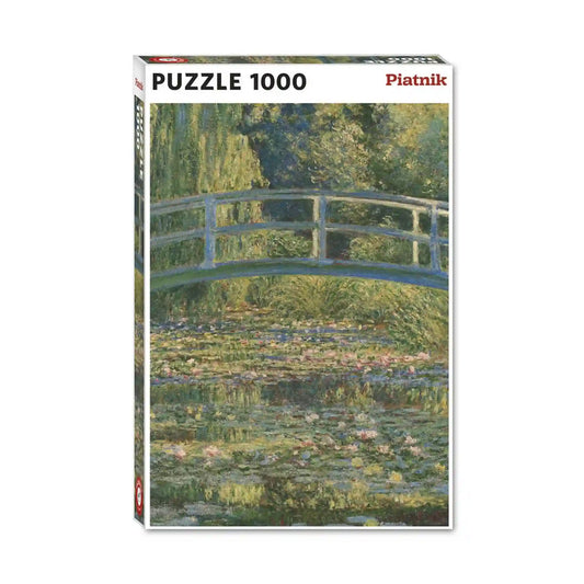 Piatnik Water Lilies – Claude Monet 1000 darabos puzzle doboza a híres Tavirózsák festmény részletével, japán híddal és tavirózsás tóval.