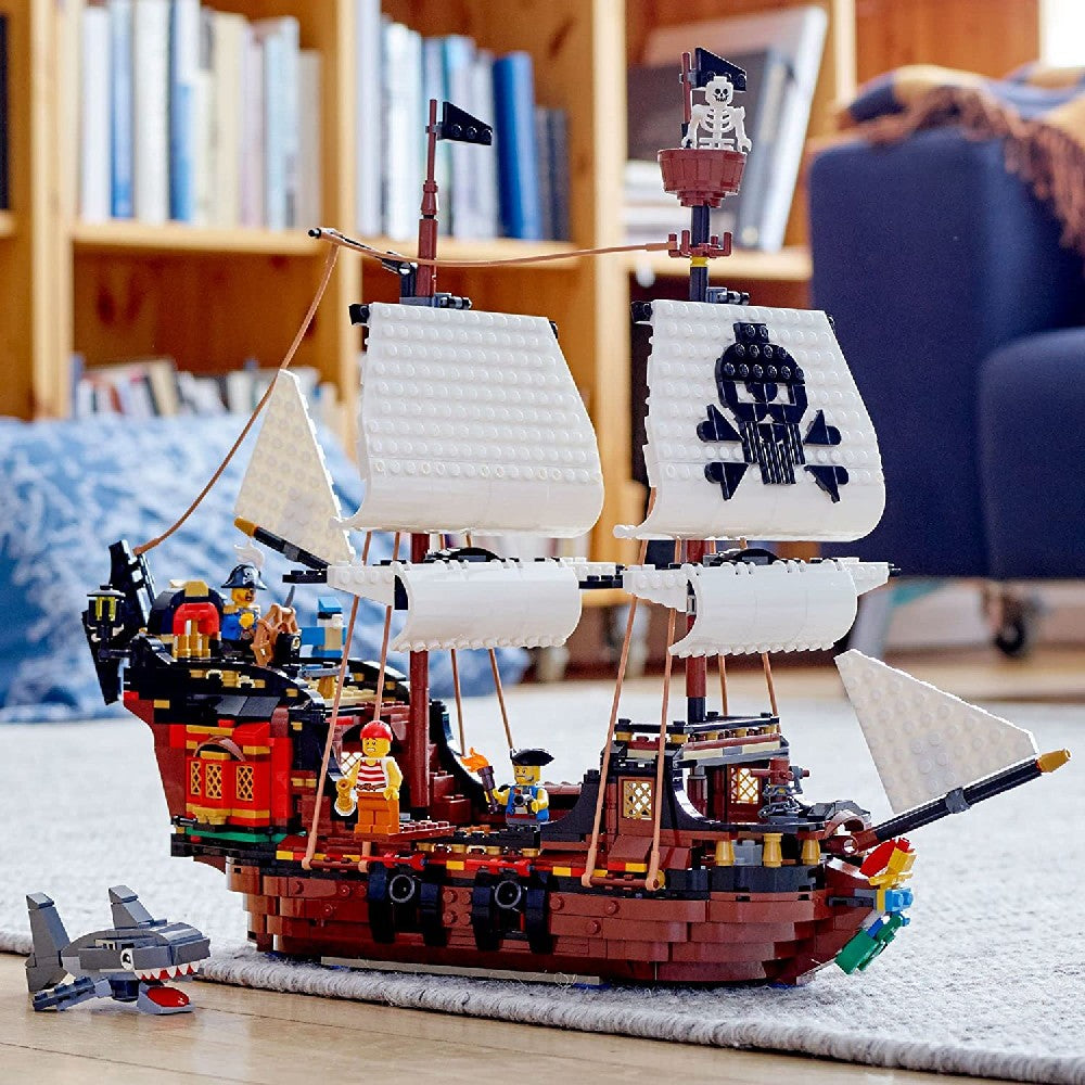 LEGO Creator Kalózhajó 31109 1264 darabos