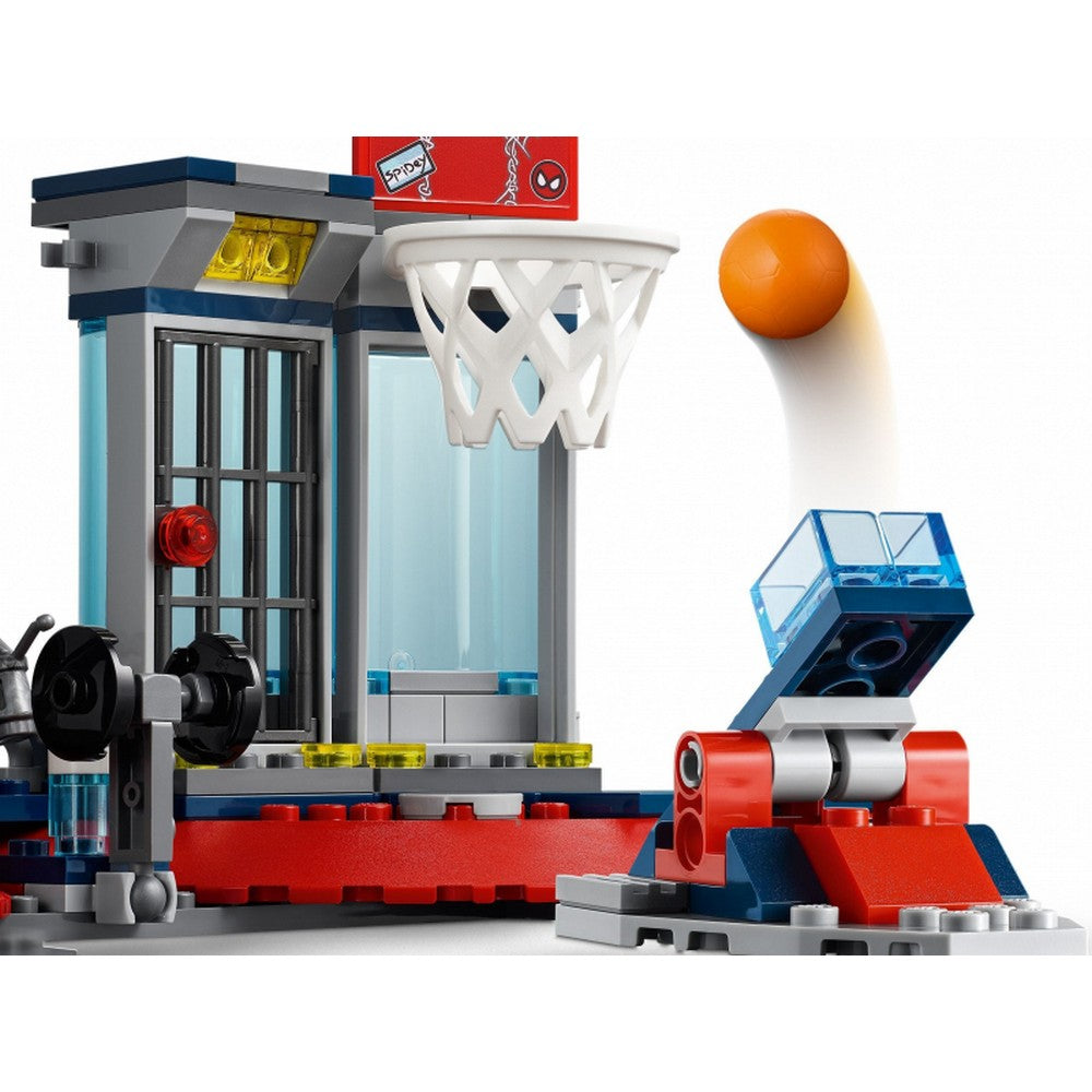LEGO Marvel Super Heroes Támadás a pókbarlang ellen 76175 466 darabos