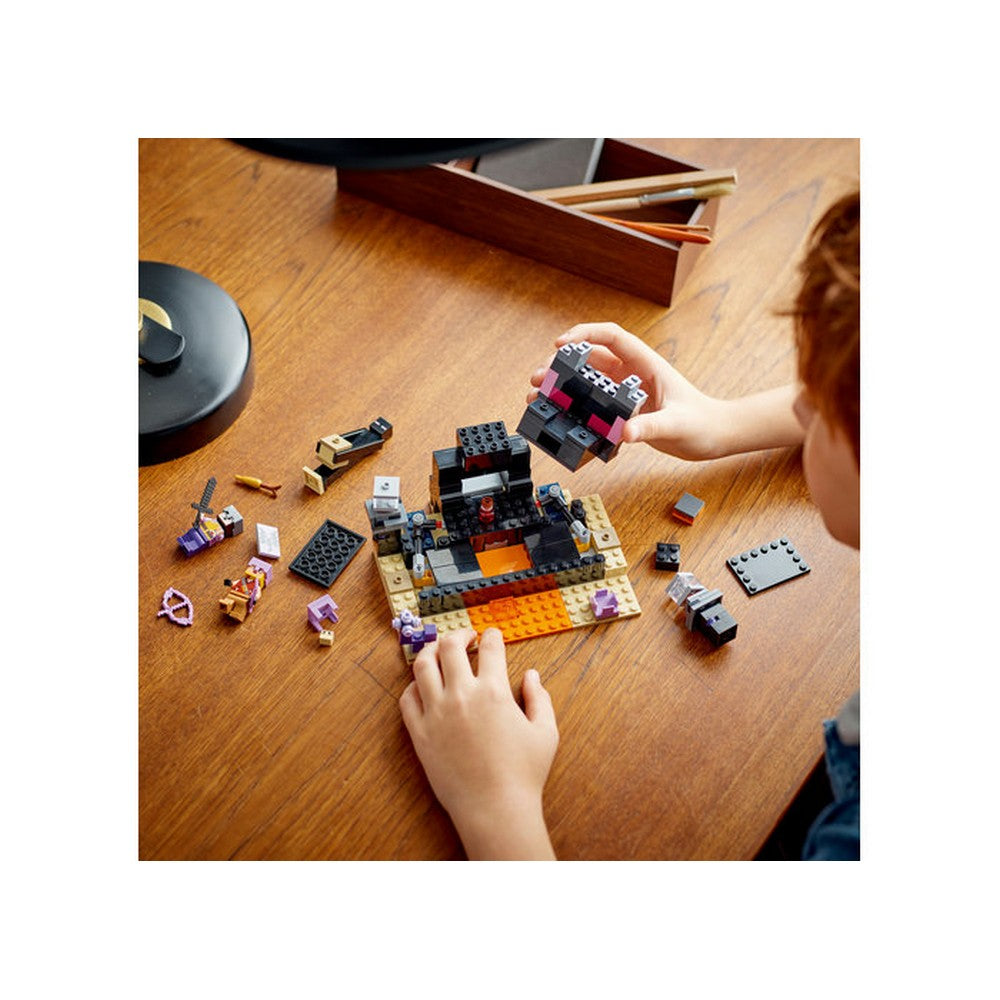 LEGO Minecraft A Vég aréna 21242 252 darabos