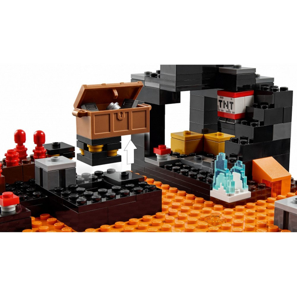 LEGO Minecraft Az alvilági bástya 21185 300 darabos