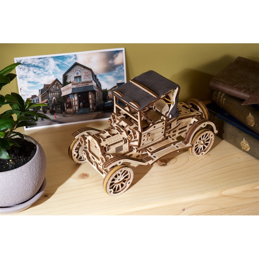 UGEARS Retró autó UGR-T mechanikus modell