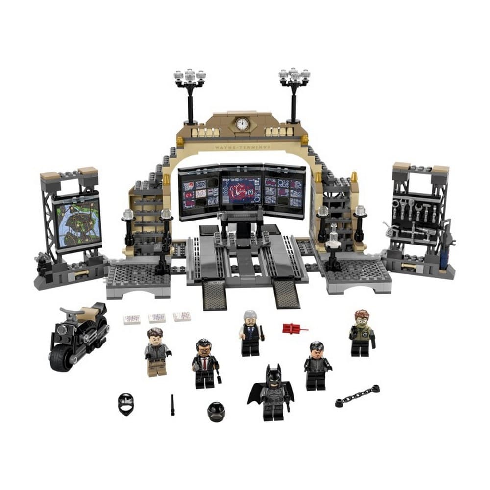lego-batman-batcave-76183-2-min.jpg