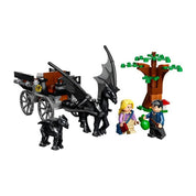 LEGO Harry Potter Roxfort hintó és thesztrálok 76400 121 darabos